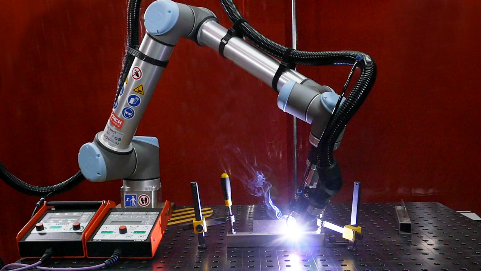 Пакет Lorch Cobot Welding Package WIG для сварки неплавящимся